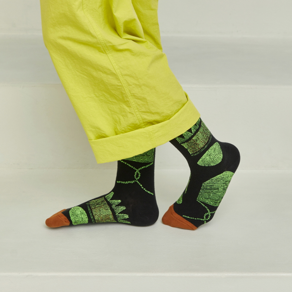 socks model image-S1L60