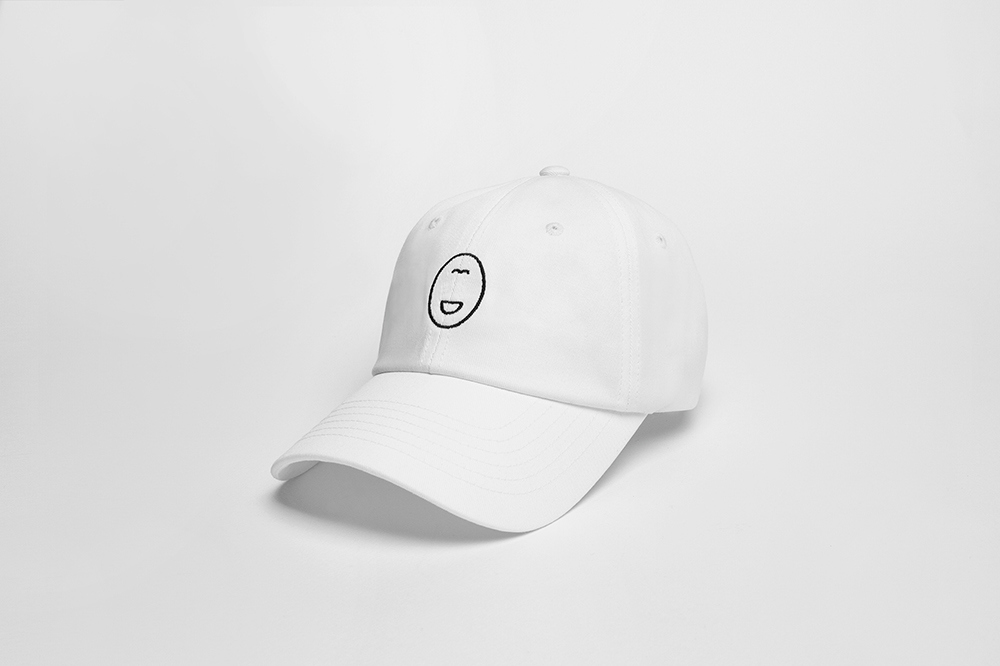 hat white color image-S1L23