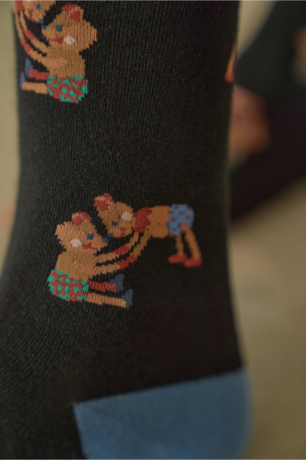 socks detail image-S2L1