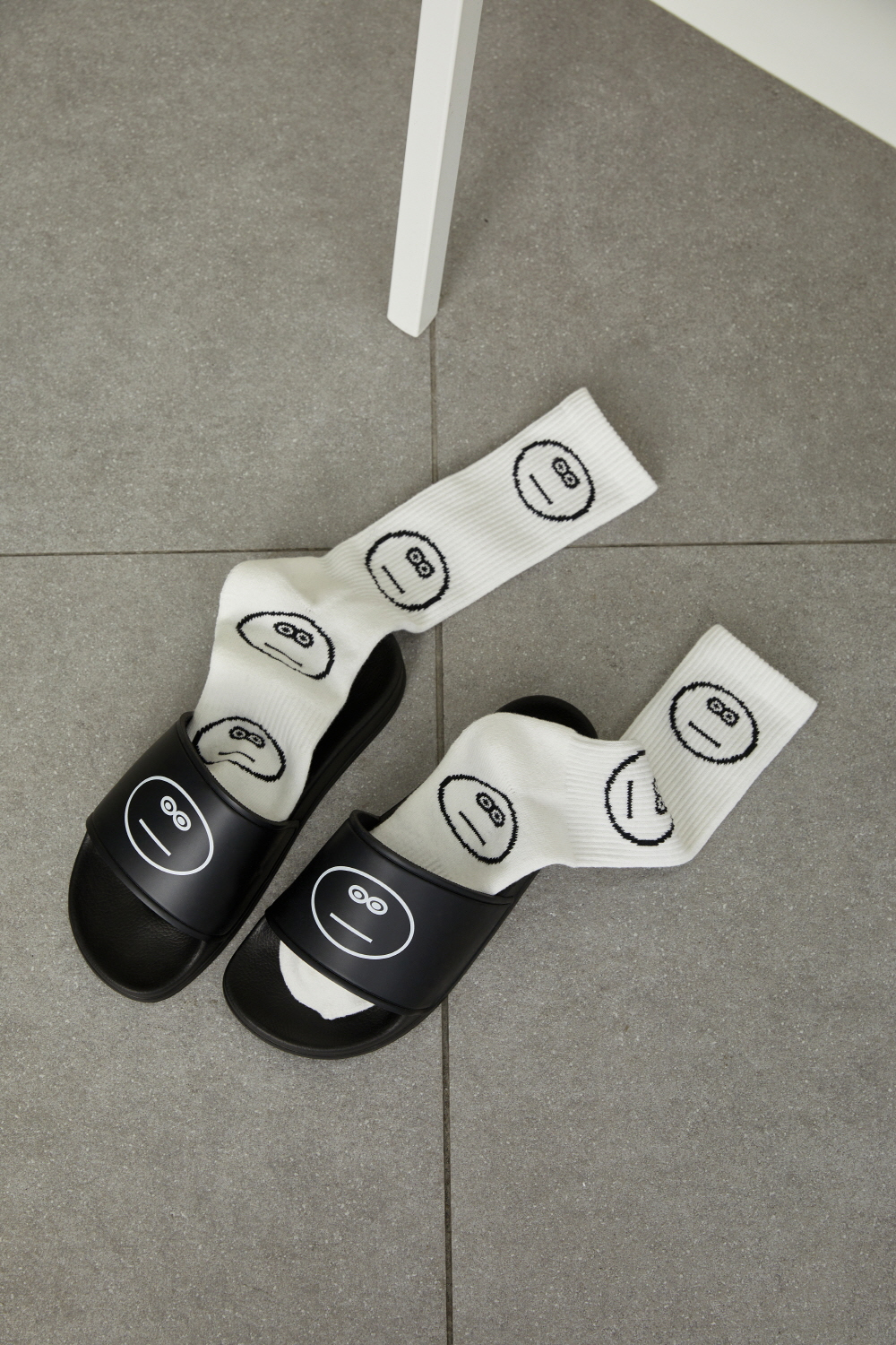 socks white color image-S1L98