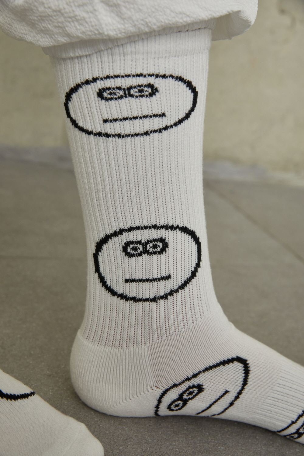 socks detail image-S1L100