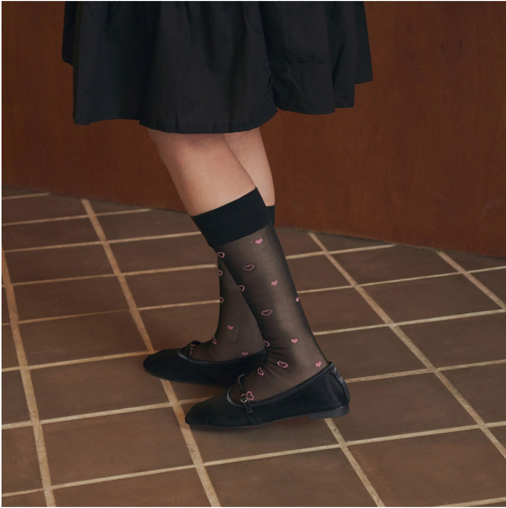 socks model image-S1L4