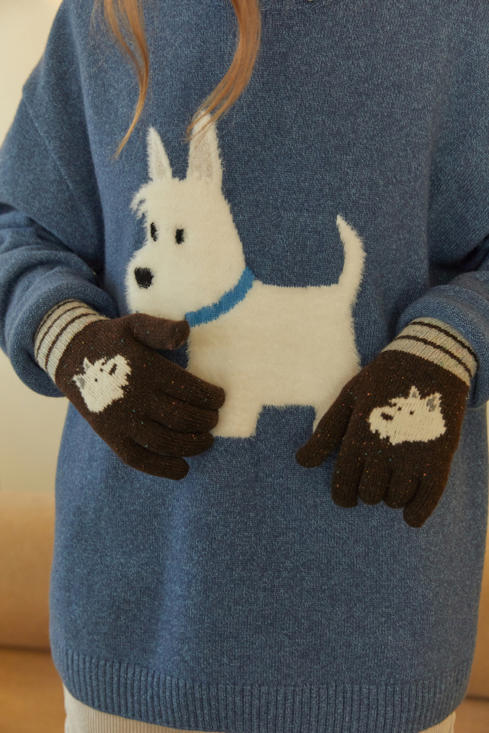 gloves detail image-S1L5