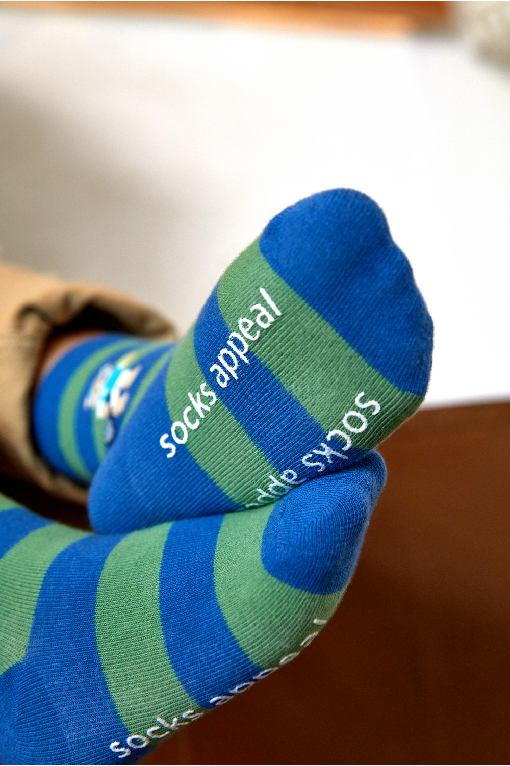 socks product image-S5L1
