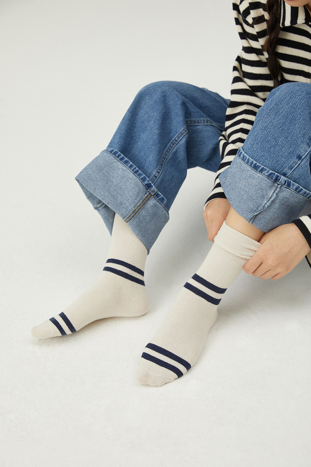 socks product image-S4L10