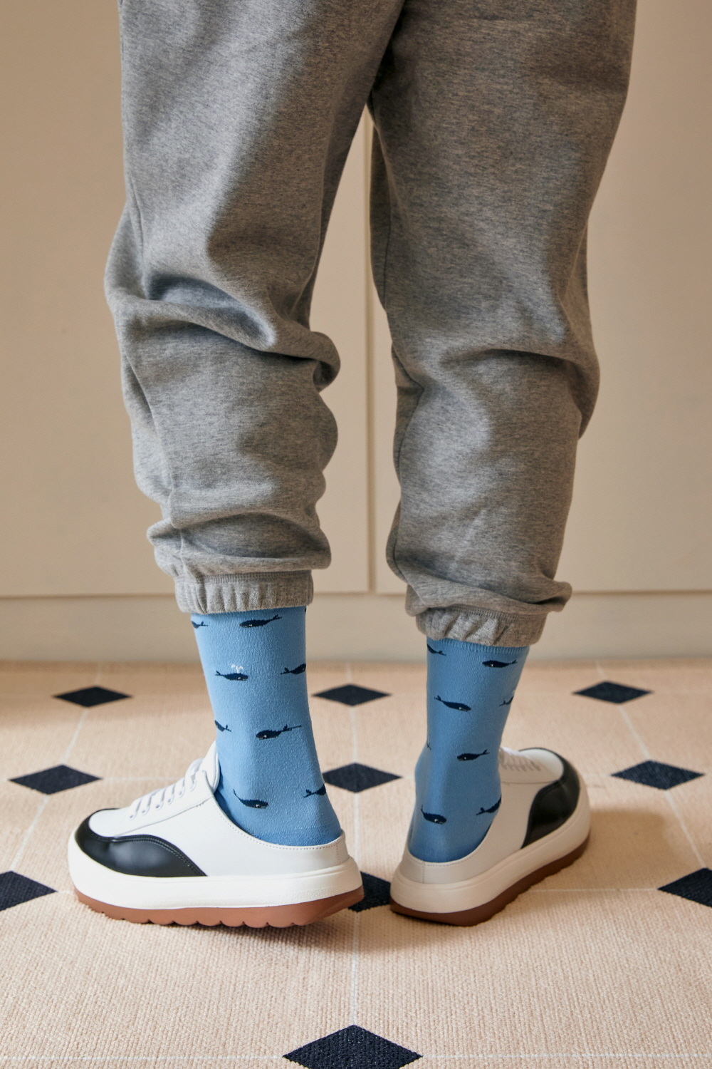 socks product image-S2L13