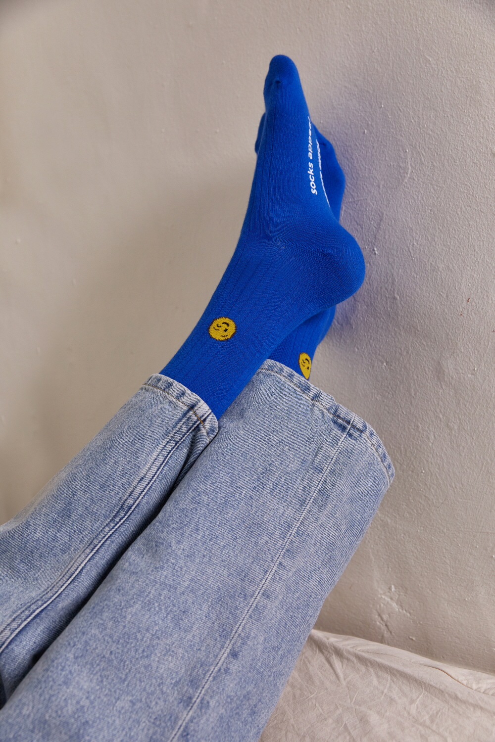 socks detail image-S2L1