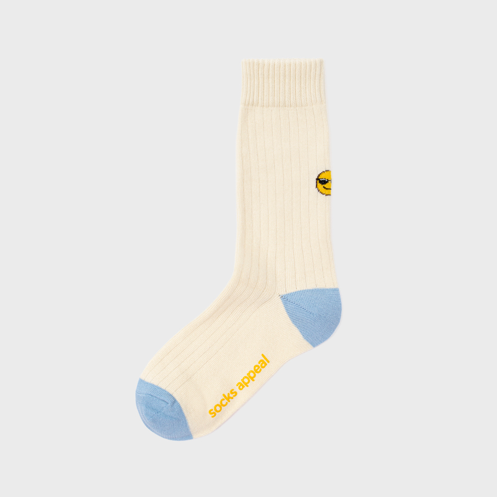 socks cream color image-S2L1