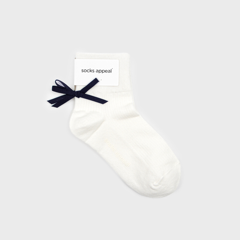 socks white color image-S1L18