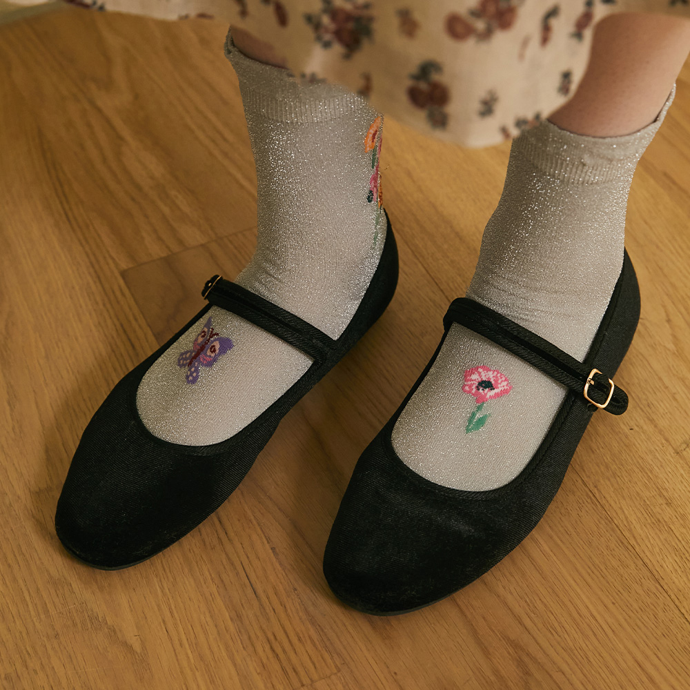 socks product image-S4L8