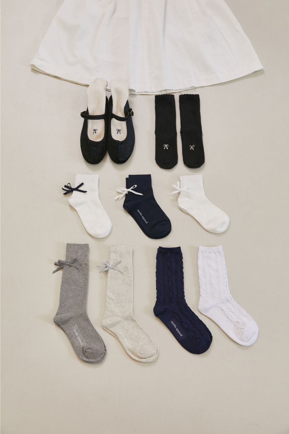 socks detail image-S1L3