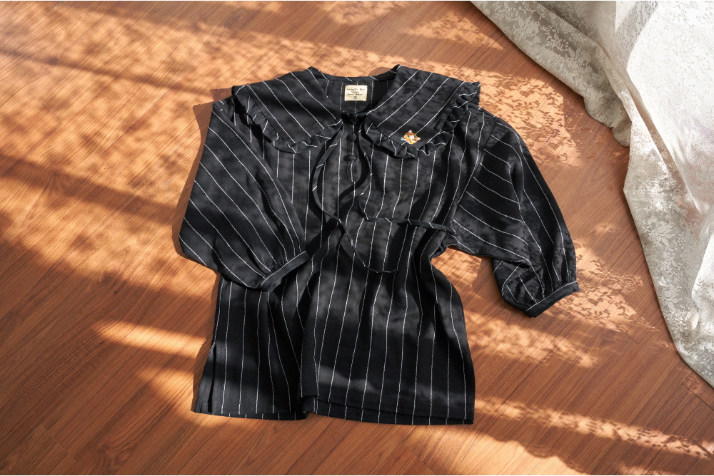 blouse charcoal color image-S1L4