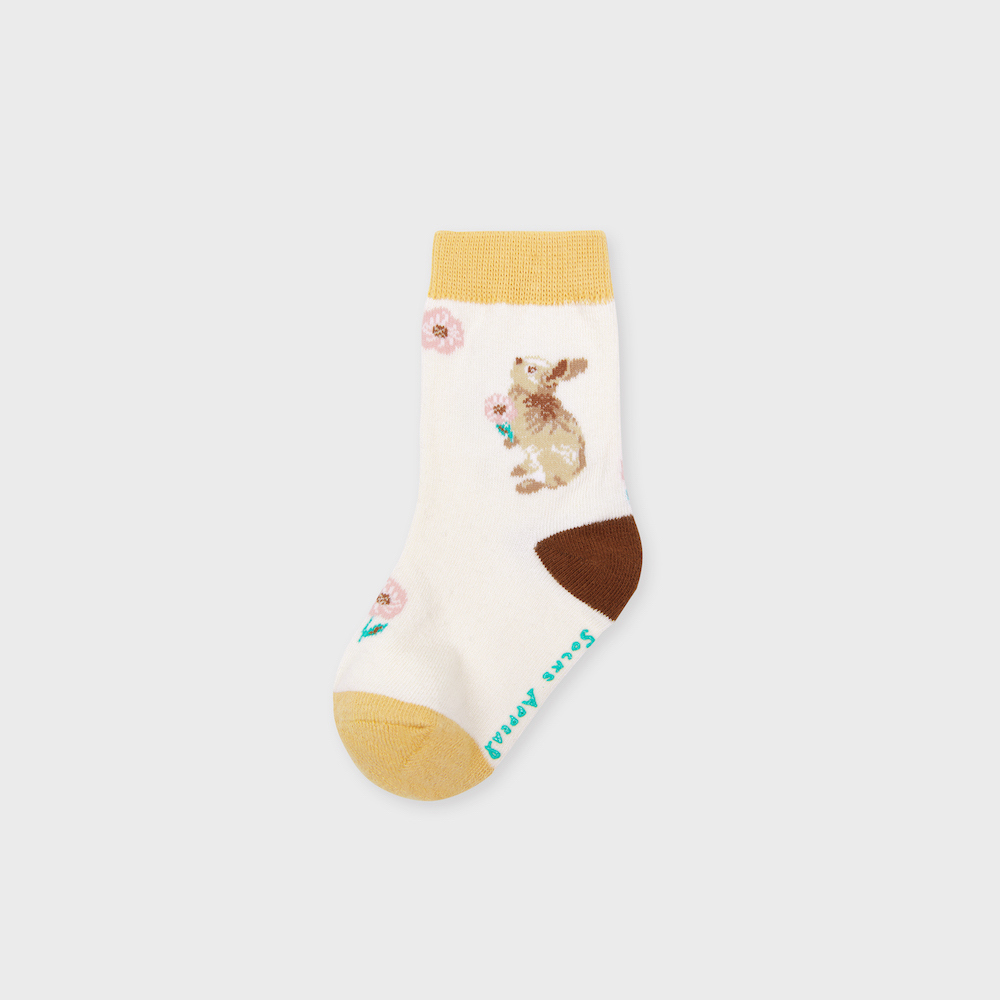 socks white color image-S11L3