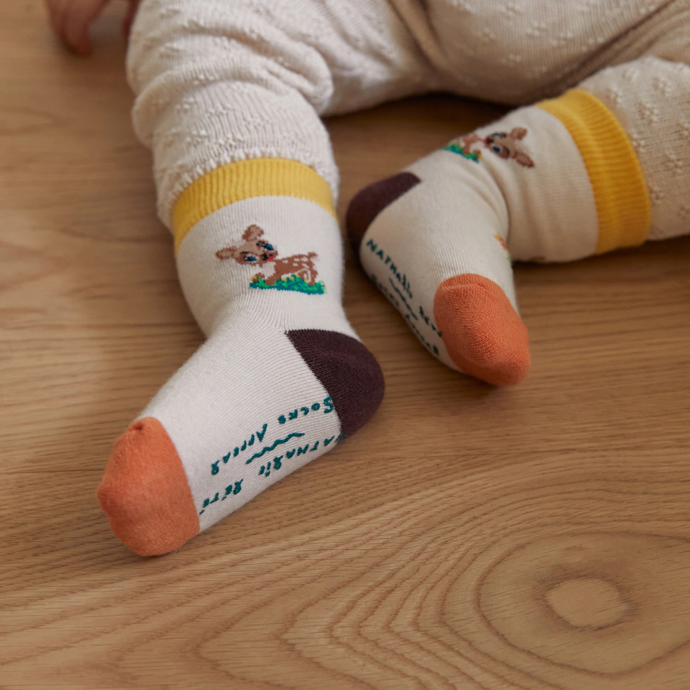 socks product image-S11L10