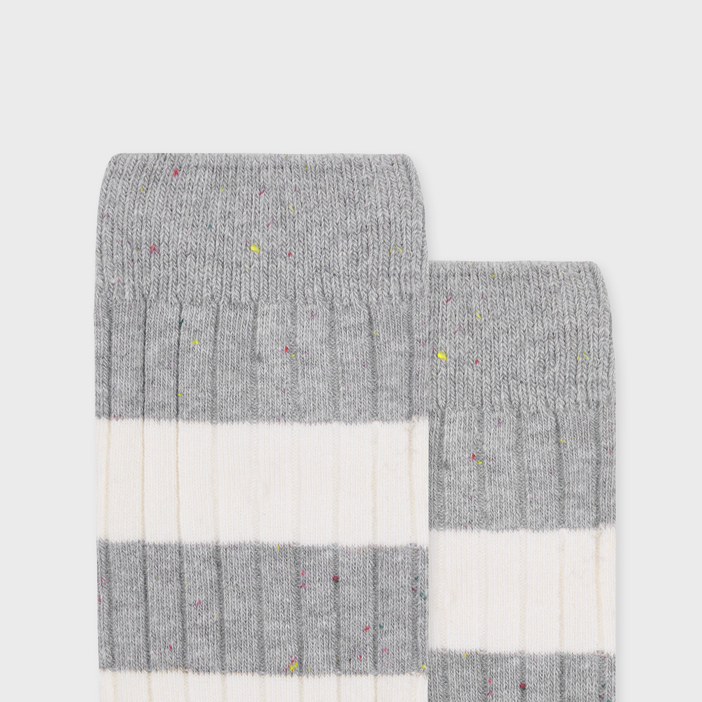 socks grey color image-S1L25