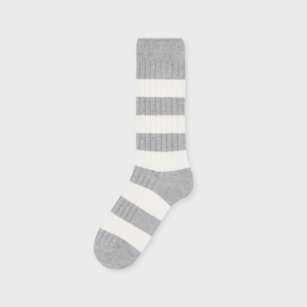 socks grey color image-S1L24