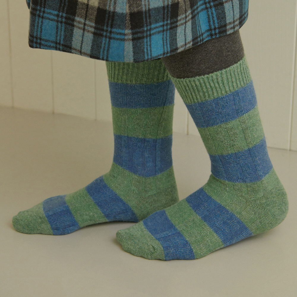 socks product image-S8L1