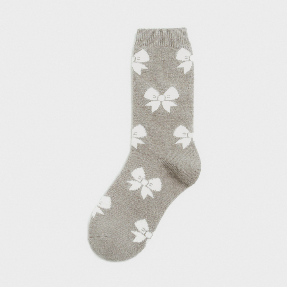 socks cream color image-S4L7