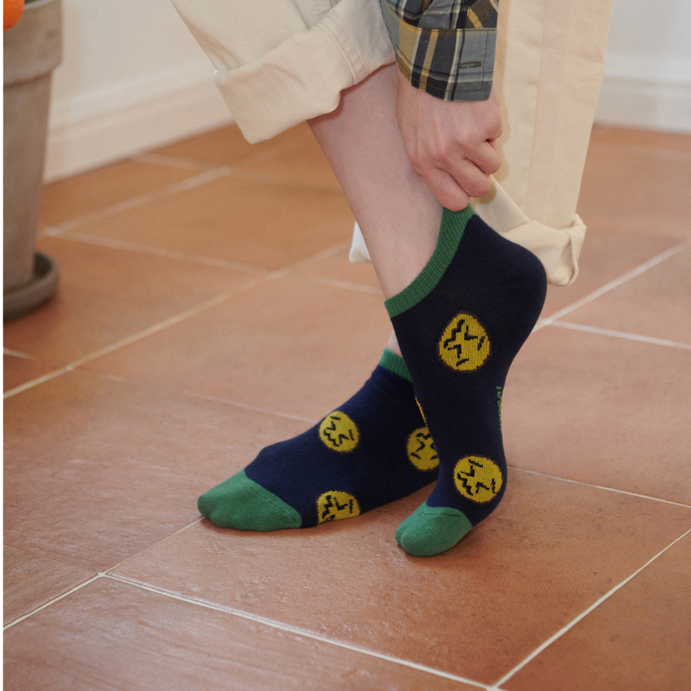 socks product image-S4L16
