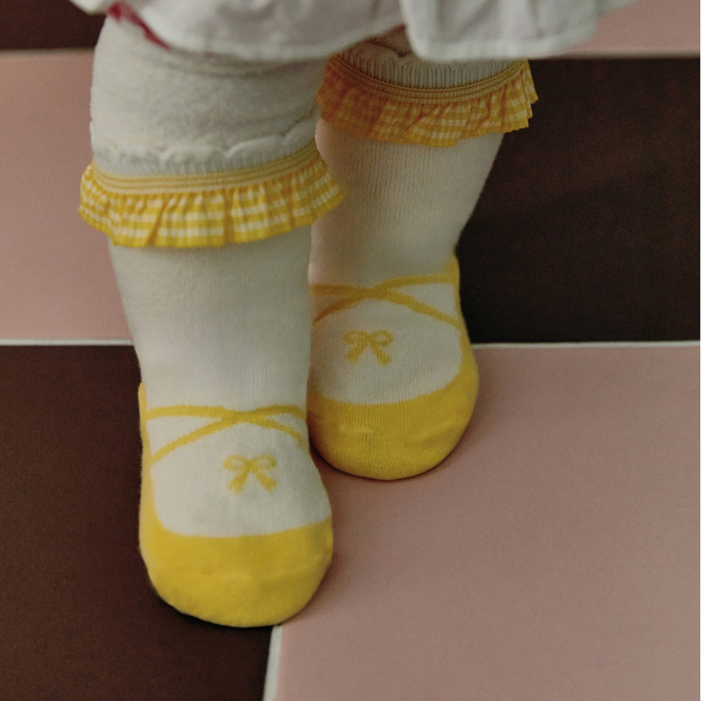 socks product image-S8L4